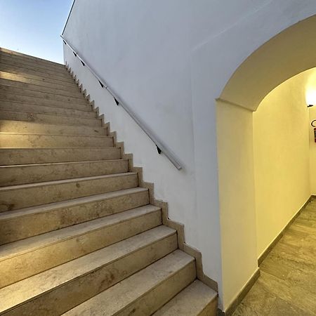 Domus Ɫ Ponza别墅 外观 照片